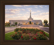 Load image into Gallery viewer, Reno Flowers