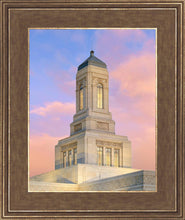 Load image into Gallery viewer, Helena Montana Look Up