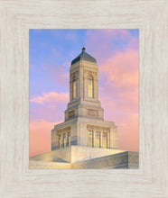 Load image into Gallery viewer, Helena Montana Look Up