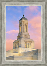 Load image into Gallery viewer, Helena Montana Look Up