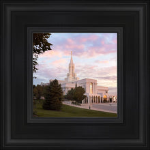 Load image into Gallery viewer, Bountiful Pastel Light