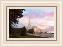 Load image into Gallery viewer, Bountiful Pastel Light