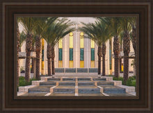 Load image into Gallery viewer, Gilbert Close Up