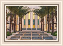 Load image into Gallery viewer, Gilbert Close Up