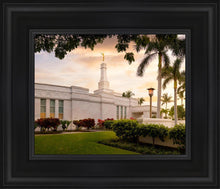 Load image into Gallery viewer, Kona Sunset Panorama