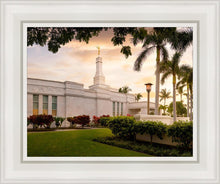 Load image into Gallery viewer, Kona Sunset Panorama