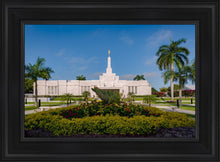 Load image into Gallery viewer, Mérida Mexico Garden Peace