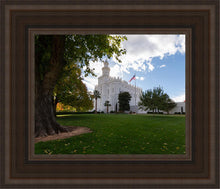 Load image into Gallery viewer, Saint George Fall Leaves
