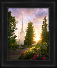 Load image into Gallery viewer, Portland Garden Circle