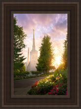 Load image into Gallery viewer, Portland Garden Circle