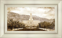 Load image into Gallery viewer, Mount Timpanogos Vintage
