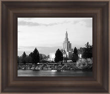 Load image into Gallery viewer, Idaho Falls B&W