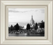 Load image into Gallery viewer, Idaho Falls B&W