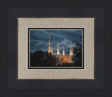 Load image into Gallery viewer, A Beacon in the Night Washington DC