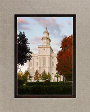 Load image into Gallery viewer, St. George Red Tree