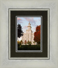 Load image into Gallery viewer, St. George Red Tree