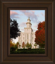 Load image into Gallery viewer, St. George Red Tree