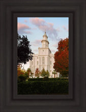 Load image into Gallery viewer, St. George Red Tree