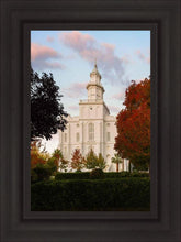 Load image into Gallery viewer, St. George Red Tree