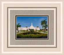 Load image into Gallery viewer, Mérida Mexico Garden Peace