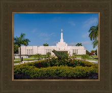 Load image into Gallery viewer, Mérida Mexico Garden Peace