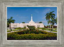 Load image into Gallery viewer, Mérida Mexico Garden Peace