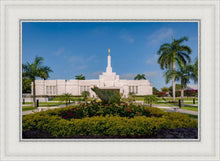 Load image into Gallery viewer, Mérida Mexico Garden Peace
