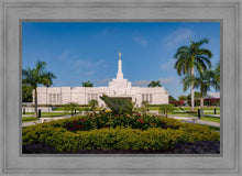 Load image into Gallery viewer, Mérida Mexico Garden Peace