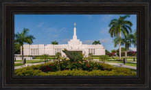 Load image into Gallery viewer, Mérida Mexico Garden Peace