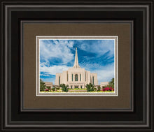 Load image into Gallery viewer, Gilbert Summer Joy