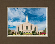 Load image into Gallery viewer, Gilbert Summer Joy