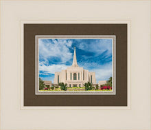 Load image into Gallery viewer, Gilbert Summer Joy