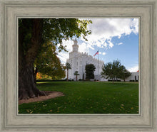 Load image into Gallery viewer, Saint George Fall Leaves