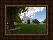 Load image into Gallery viewer, Saint George Fall Leaves