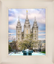 Load image into Gallery viewer, Salt Lake Temple Spring Fountain