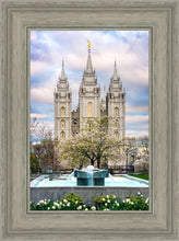 Load image into Gallery viewer, Salt Lake Temple Spring Fountain