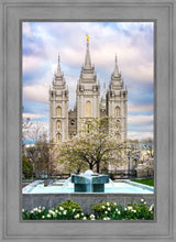 Load image into Gallery viewer, Salt Lake Temple Spring Fountain