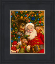 Load image into Gallery viewer, Santa's Selfie