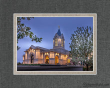 Load image into Gallery viewer, Fort Collins Dawns Bouquet Open Edition Print / 7 X 5 Frame M Art