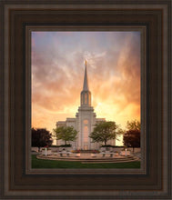 Load image into Gallery viewer, St. Louis Glory To God Open Edition Canvas / 8 X 10 Brown Frame Art