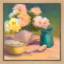 Load image into Gallery viewer, Fresh Cut Roses
