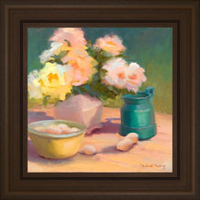 Load image into Gallery viewer, Fresh Cut Roses
