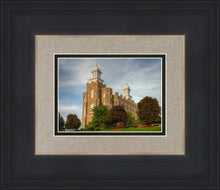 Load image into Gallery viewer, Logan Utah Temple House on a Hill
