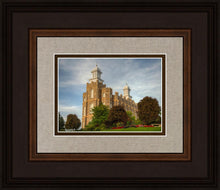 Load image into Gallery viewer, Logan Utah Temple House on a Hill
