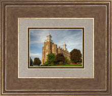 Load image into Gallery viewer, Logan Utah Temple House on a Hill
