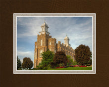 Load image into Gallery viewer, Logan Utah Temple House on a Hill

