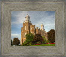 Load image into Gallery viewer, Logan Utah Temple House on a Hill
