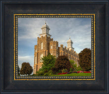 Load image into Gallery viewer, Logan Utah Temple House on a Hill
