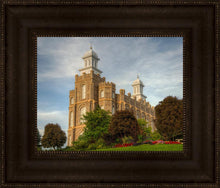 Load image into Gallery viewer, Logan Utah Temple House on a Hill
