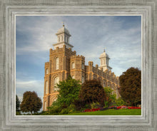 Load image into Gallery viewer, Logan Utah Temple House on a Hill
